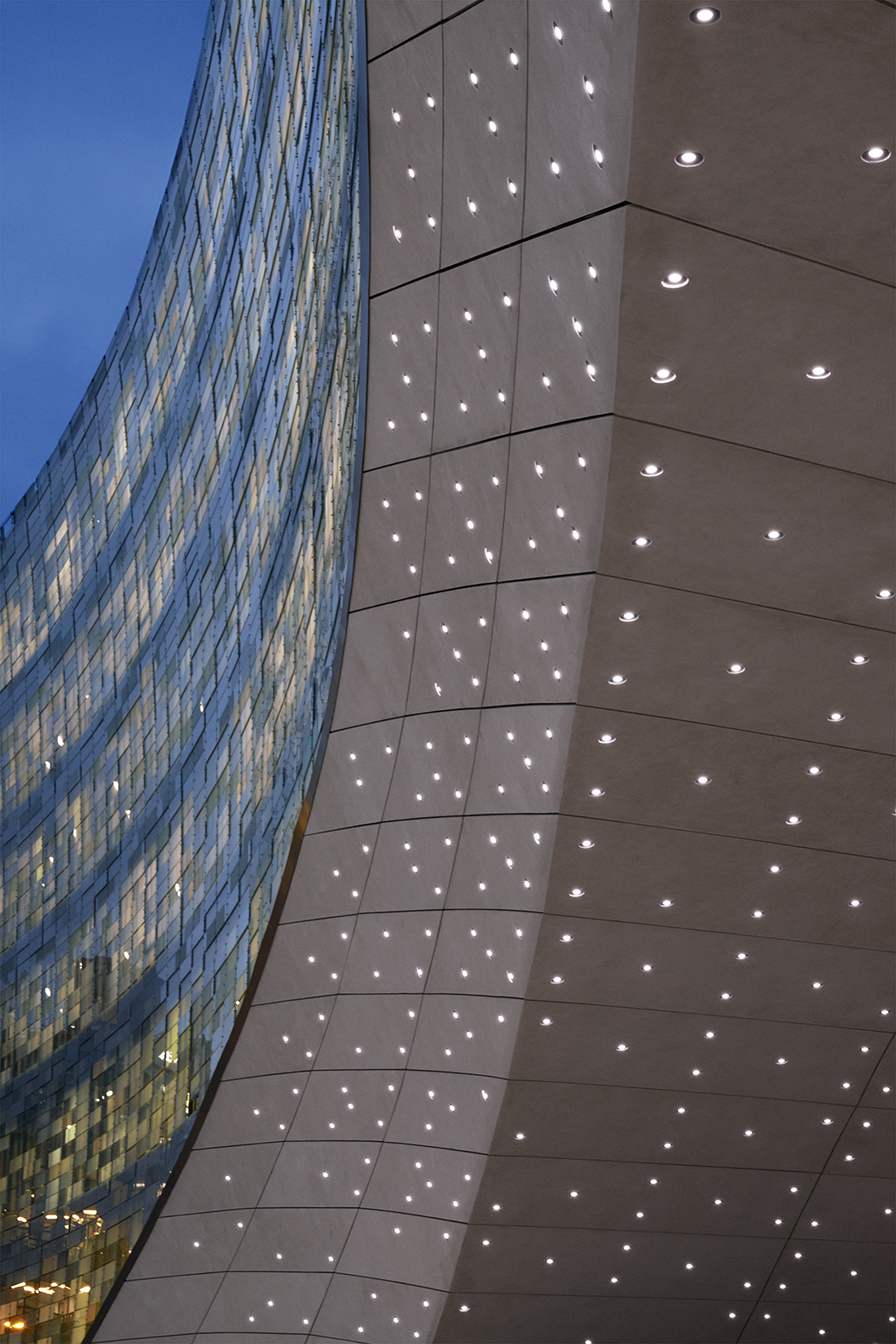 Le Monde  by BOA Light Studio